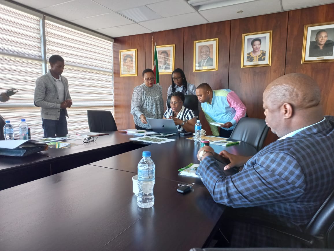 MEC Meeting with the Directorate: Communication and Publication